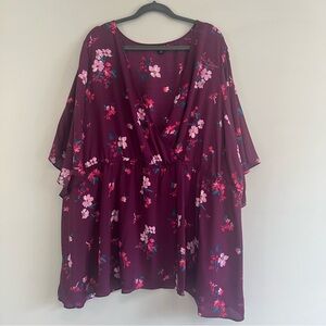 Torrid 6 Burgundy Floral Wrap Tunic
